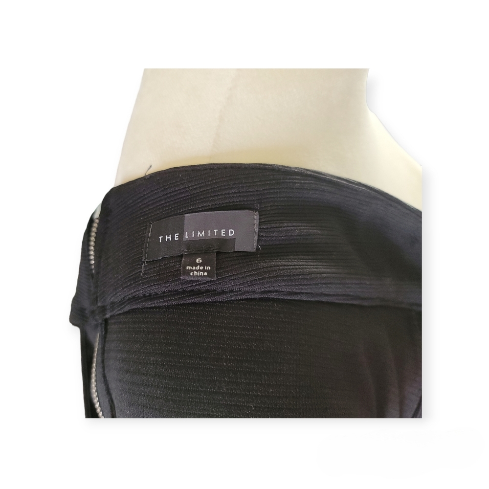 The Limited Black Pleated Skirt - EUC! - Picture 4 of 7